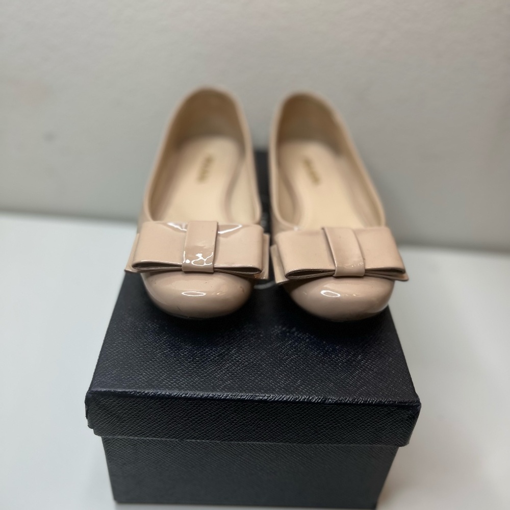 Prada Nude Patent Leather Bow Ballet Flats - Size 7.5